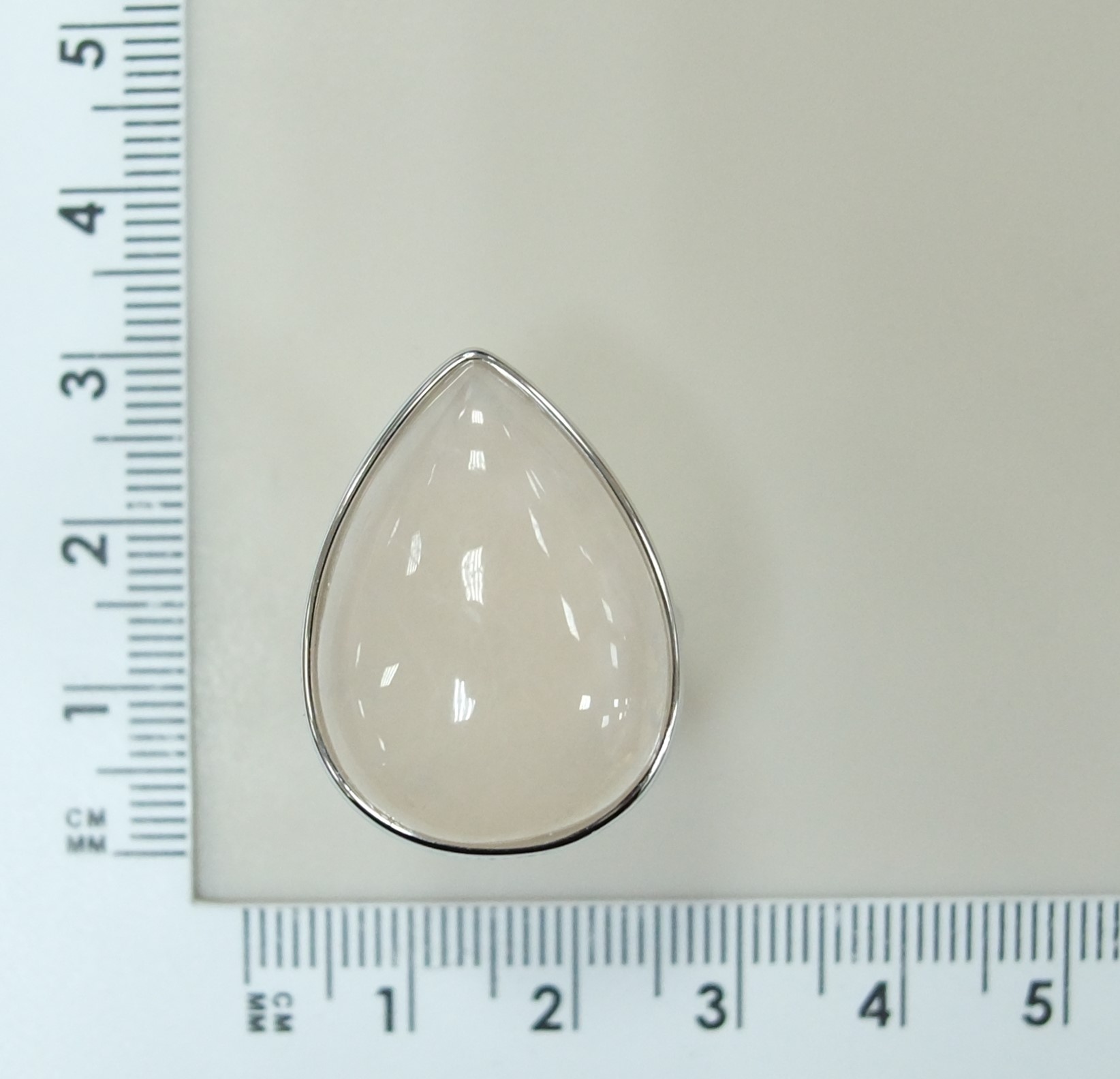 Серебряное кольцо с морганитом